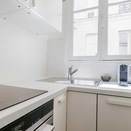 Charming Near Bastille شقة باريس